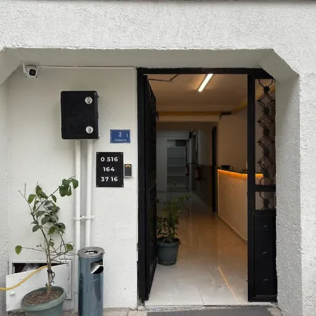 Zeus Goeruekle * Nilufer