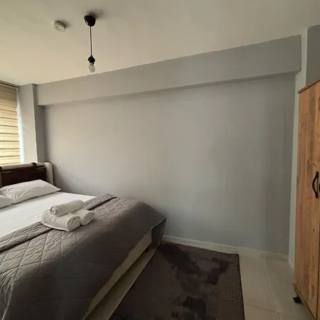 아파트 Zeus Goeruekle *